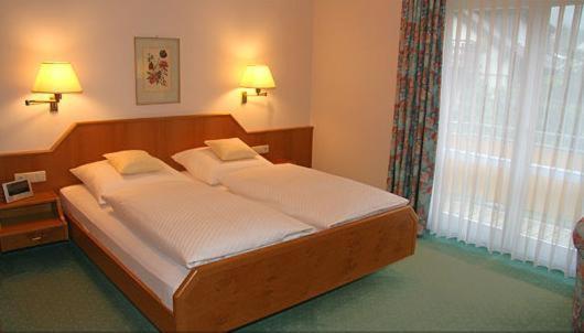 Landhaus Weilertal Hotel Badenweiler Bilik gambar
